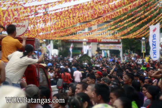 parada-ng-lechon balayan batangas