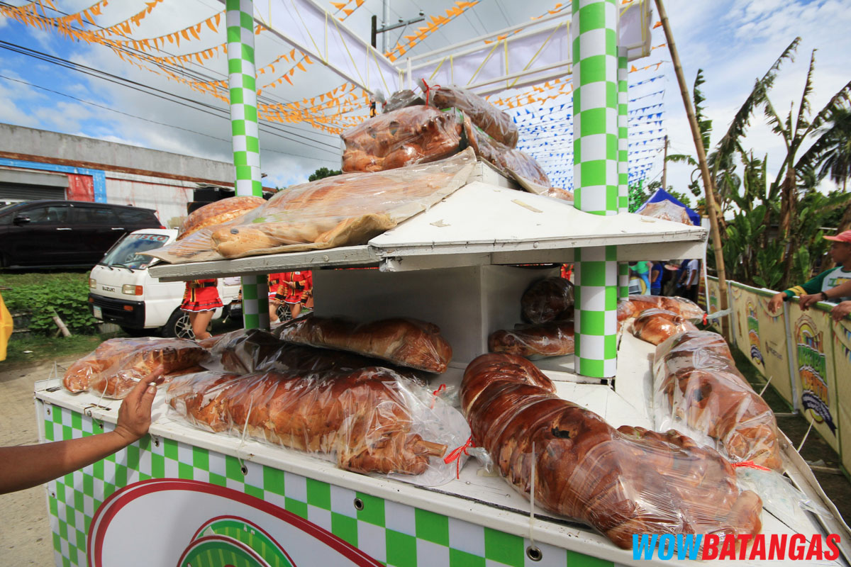 Arriba Nobenta! ang Tinapay Festival ng Bungahan, Cuenca Ang Official