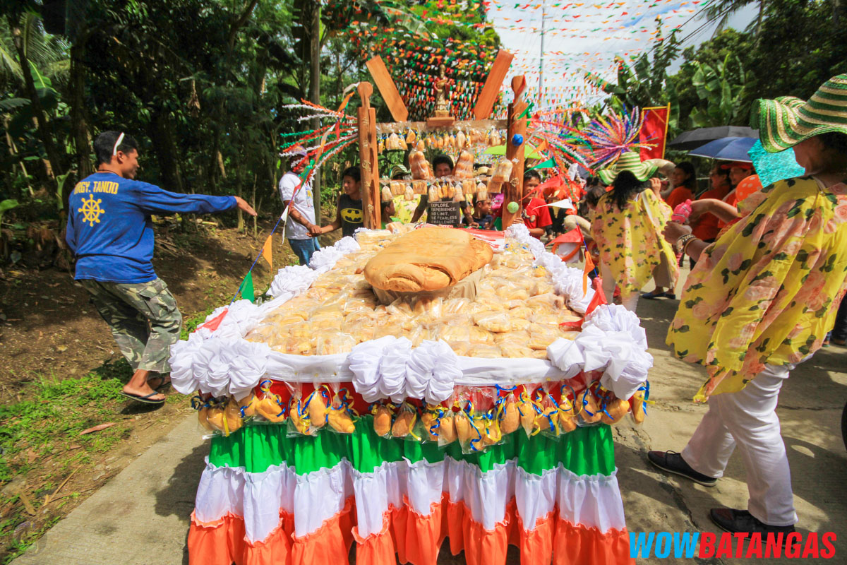 Arriba Nobenta! ang Tinapay Festival ng Bungahan, Cuenca Ang Official